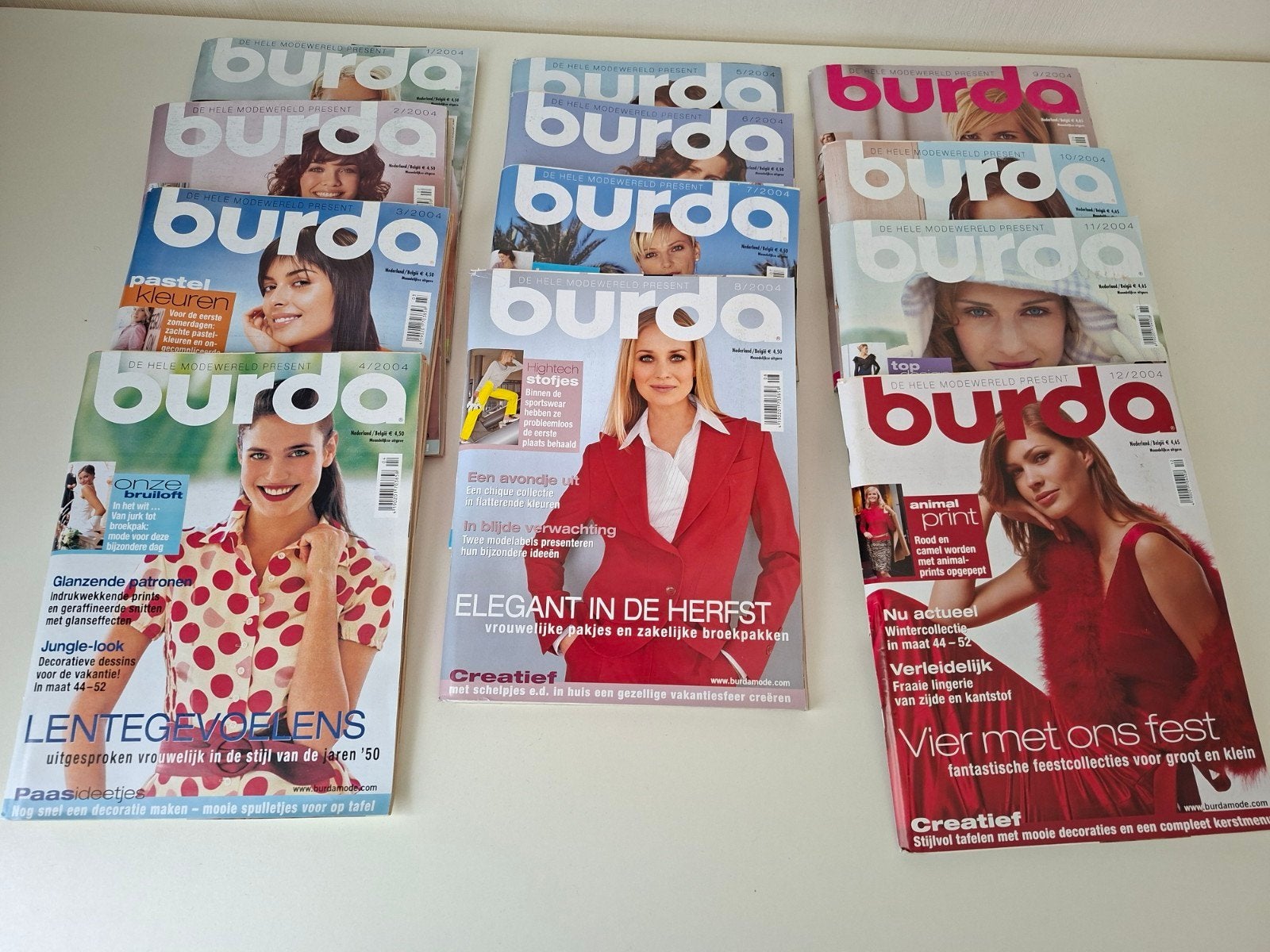 Burda Modebladen Jaargang 2004 (nrs 1 t/m 12), Ophalen of Verzenden, Zo goed als nieuw, Damesbladen