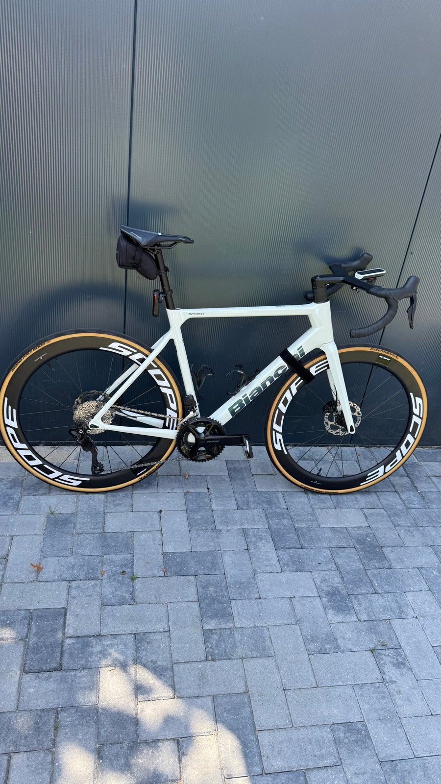 Bianchi Sprint 2024 met 105 Di2 - maat 57, 28 inch, Carbon, Heren, Zo goed als nieuw