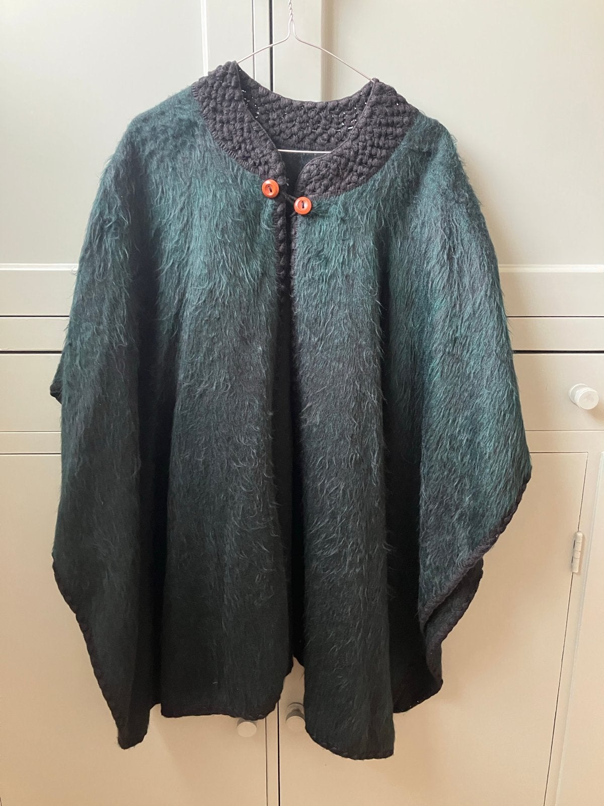 Unieke Alpaca wollen poncho - Handgemaakt, Ophalen, Zo goed als nieuw