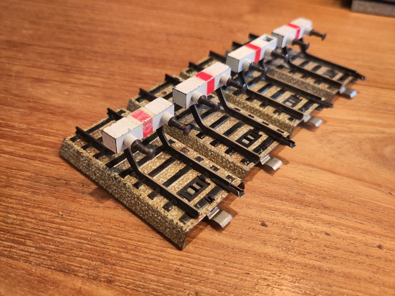 4x Märklin 7190 Metalen stootblokken M spoor (direct kopen), Wisselstroom, Gebruikt, Rails, Ophalen of Verzenden