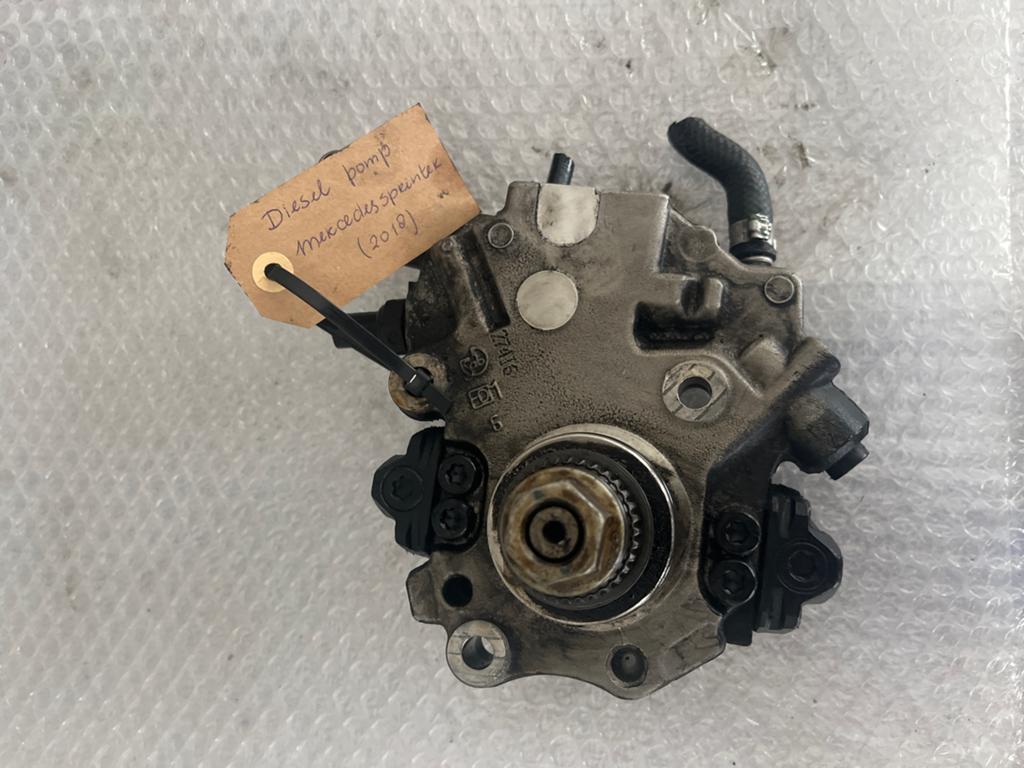 Diesel brandstofpomp Mercedes Sprinter (2018), Ophalen of Verzenden, Gebruikt