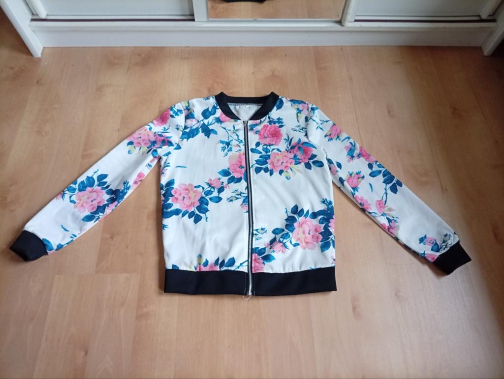 Vest met bloemen, Kleding | Dames, Truien en Vesten, Ophalen of Verzenden, Zo goed als nieuw, Maat 36 (S), Roze