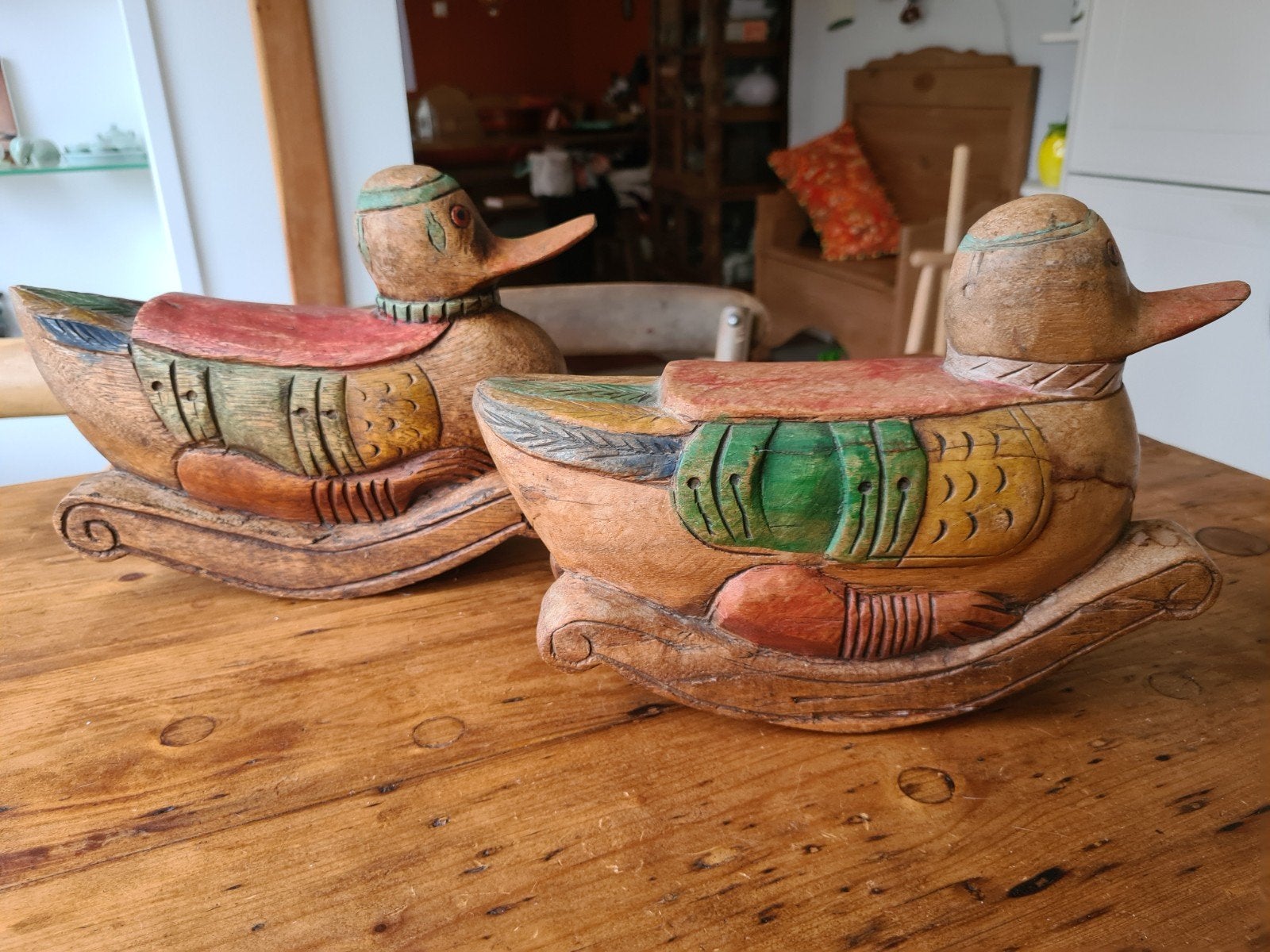 2 zware houten eenden, Indonesisch houtsnijwerk., Ophalen of Verzenden