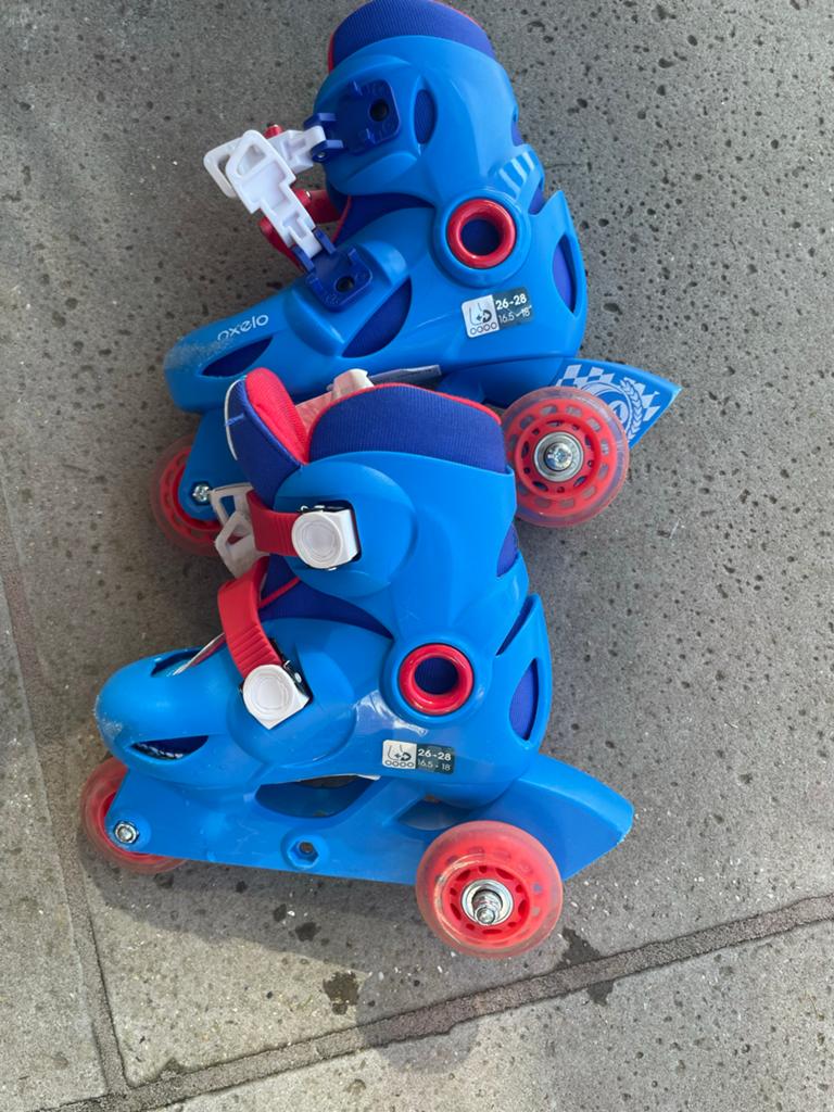 Zo goed als nieuwe blauwe skeelers/roller skates (3 wielen), Verstelbaar, Kinderen, Overige typen, Zo goed als nieuw
