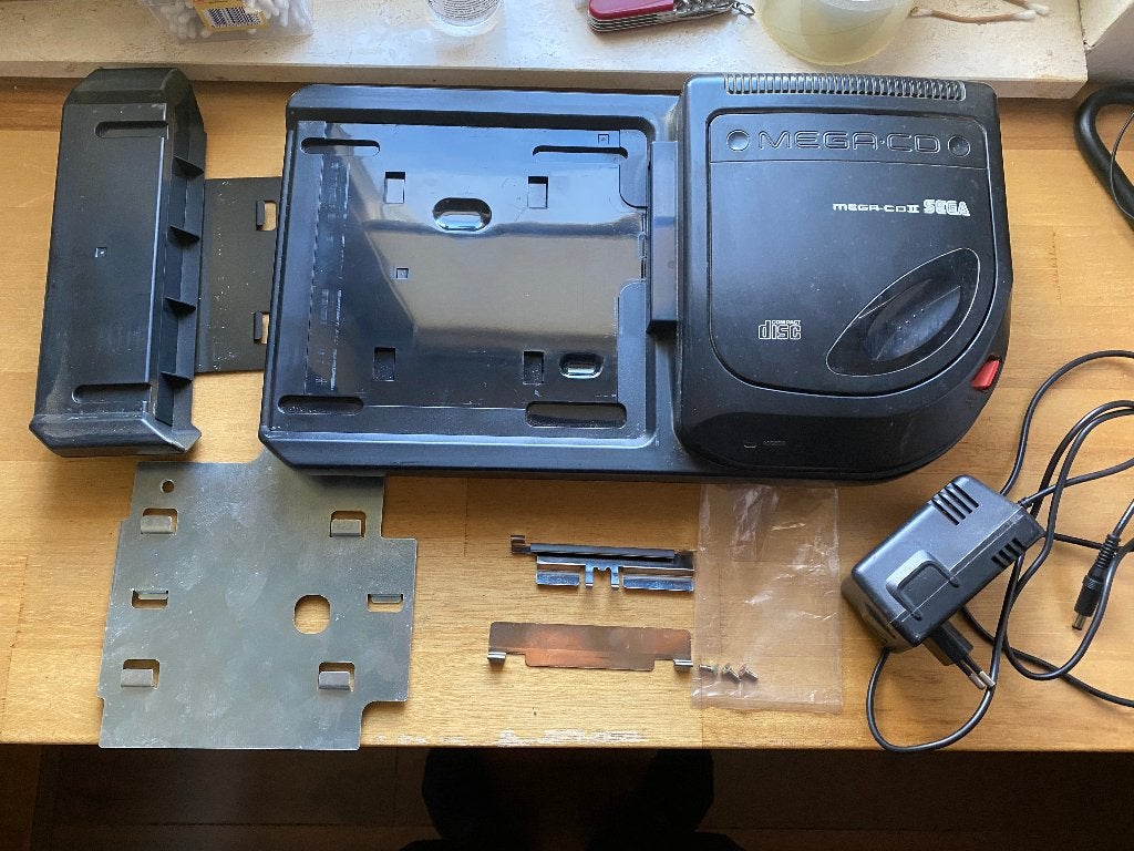 Sega Mega CD II console, Ophalen of Verzenden, Zo goed als nieuw, Zonder controller, Mega Drive