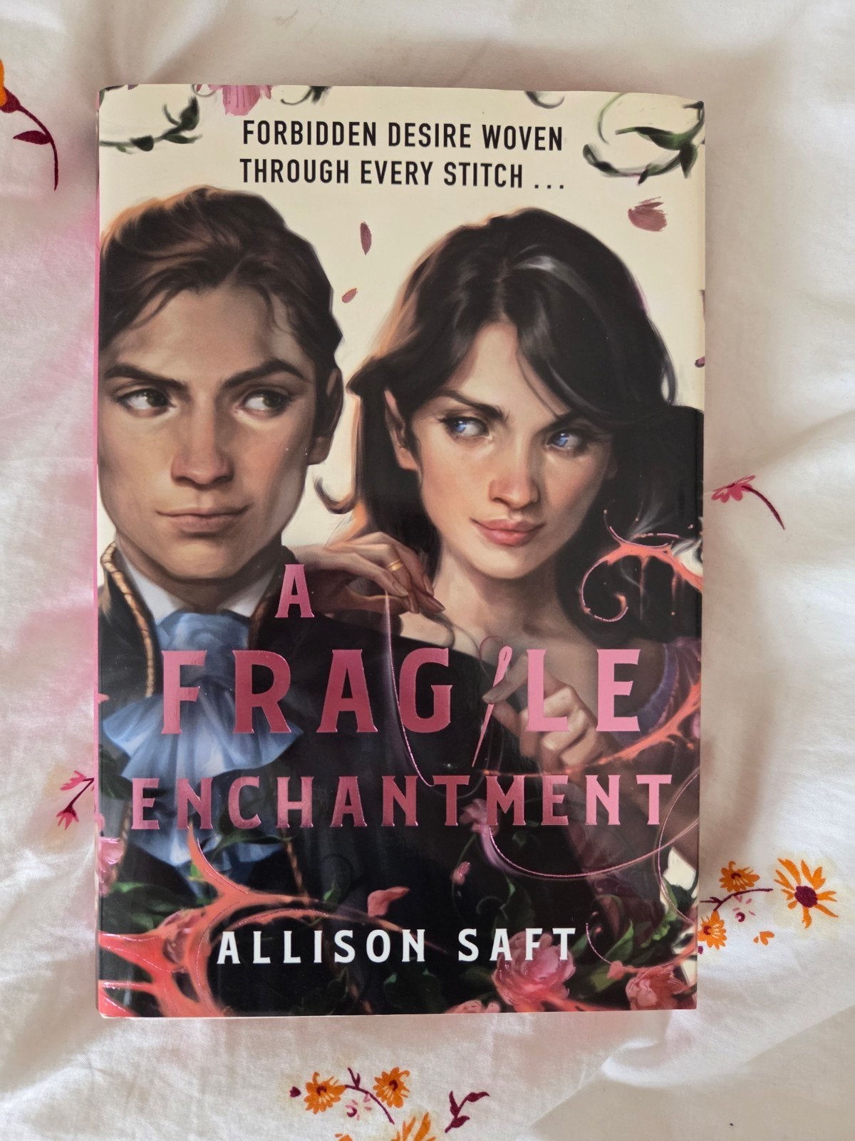A Fragile Enchantment fairyloot, Ophalen of Verzenden, Zo goed als nieuw, Allison Saft
