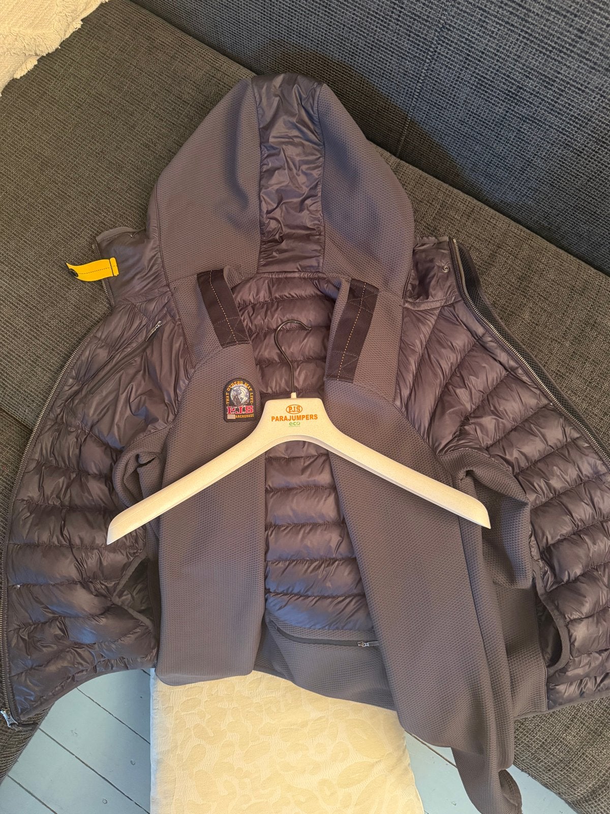Parajumpers jas, maat M, zo goed als nieuw, Ophalen of Verzenden, Zo goed als nieuw, Maat 48/50 (M), Grijs