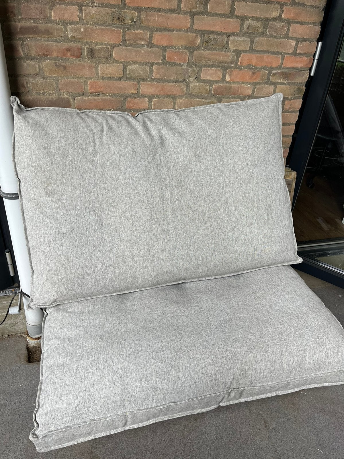 3 Grijze tuinkussens 120x80, Ophalen, Gebruikt