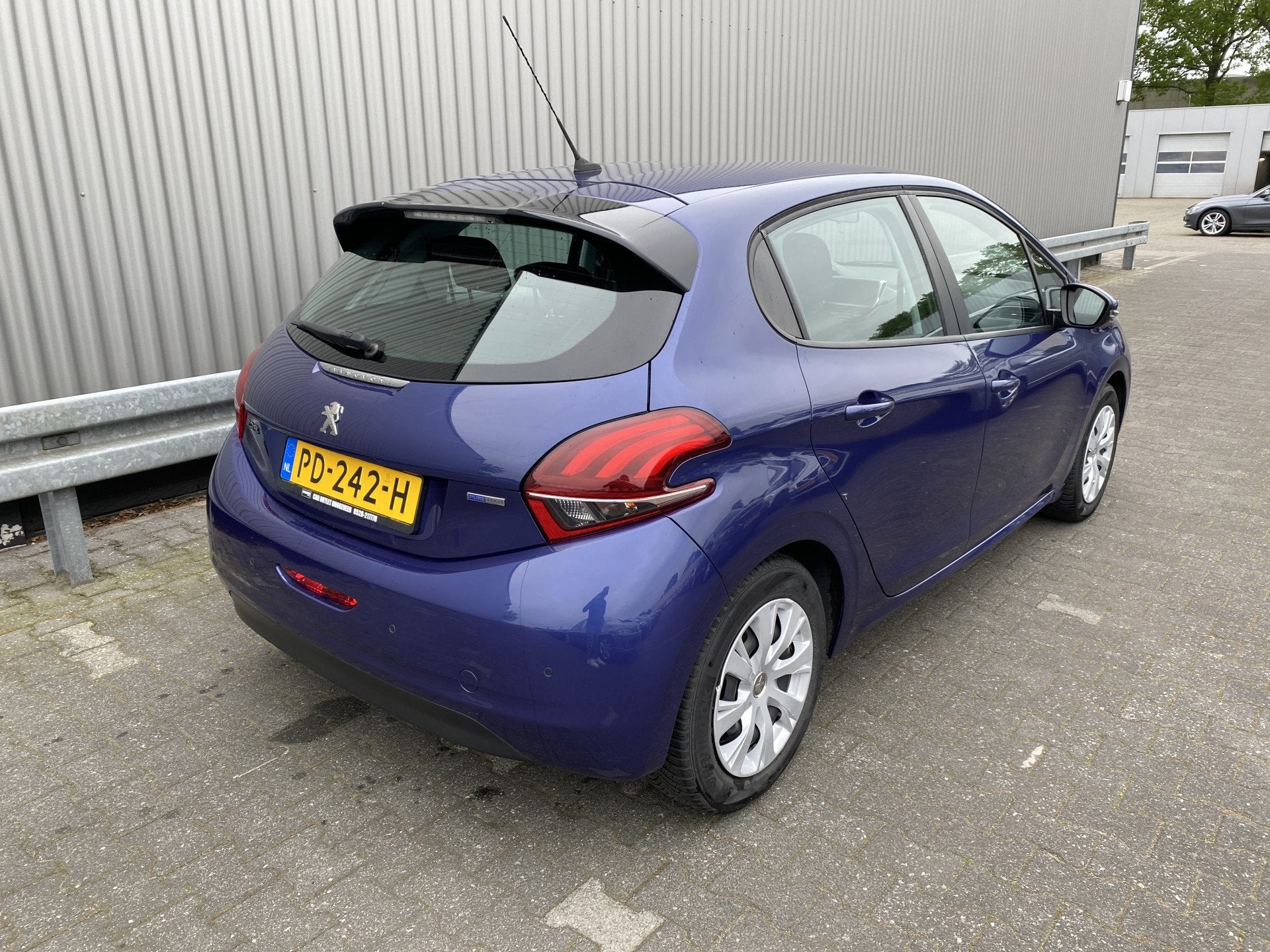 Peugeot 208 1.2 PureTech Blue Lion A/C, Navi, CarPlay, CC, P, Auto's, Voorwielaandrijving, Stof, Gebruikt, 1199 cc