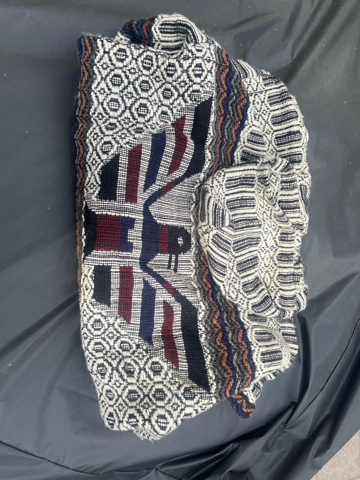 Unieke handgemaakte schapenwollen trui met capuchon - One Si, Kleding | Dames, Truien en Vesten, Ophalen, Gedragen, Maat 42/44 (L)