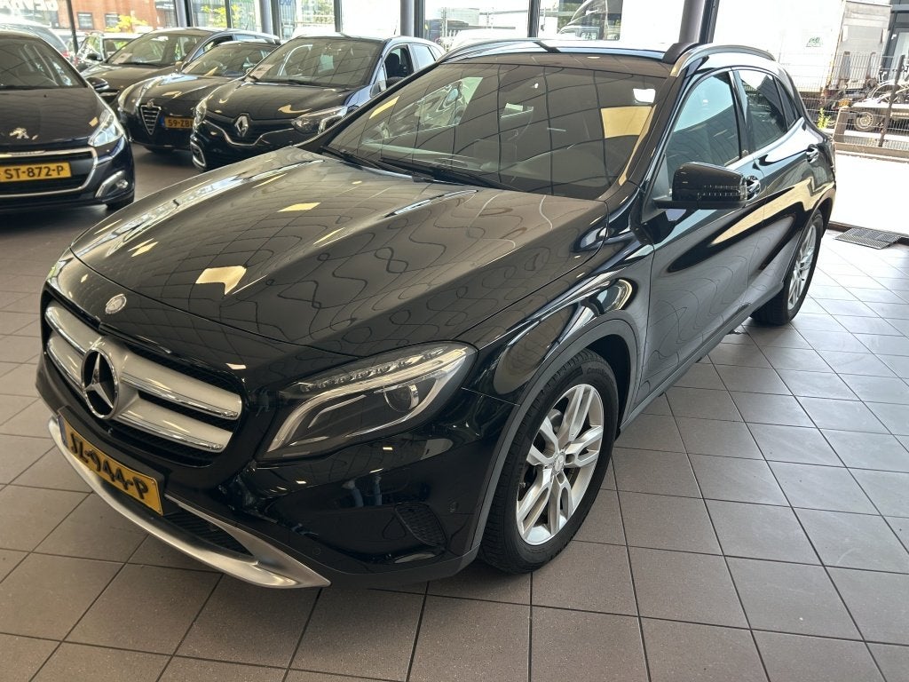 Mercedes-Benz GLA 180 Ambition Eerste Eig 24 DKM BJ 2016 !, Auto's, Gebruikt, Euro 6, 4 cilinders, 715 kg