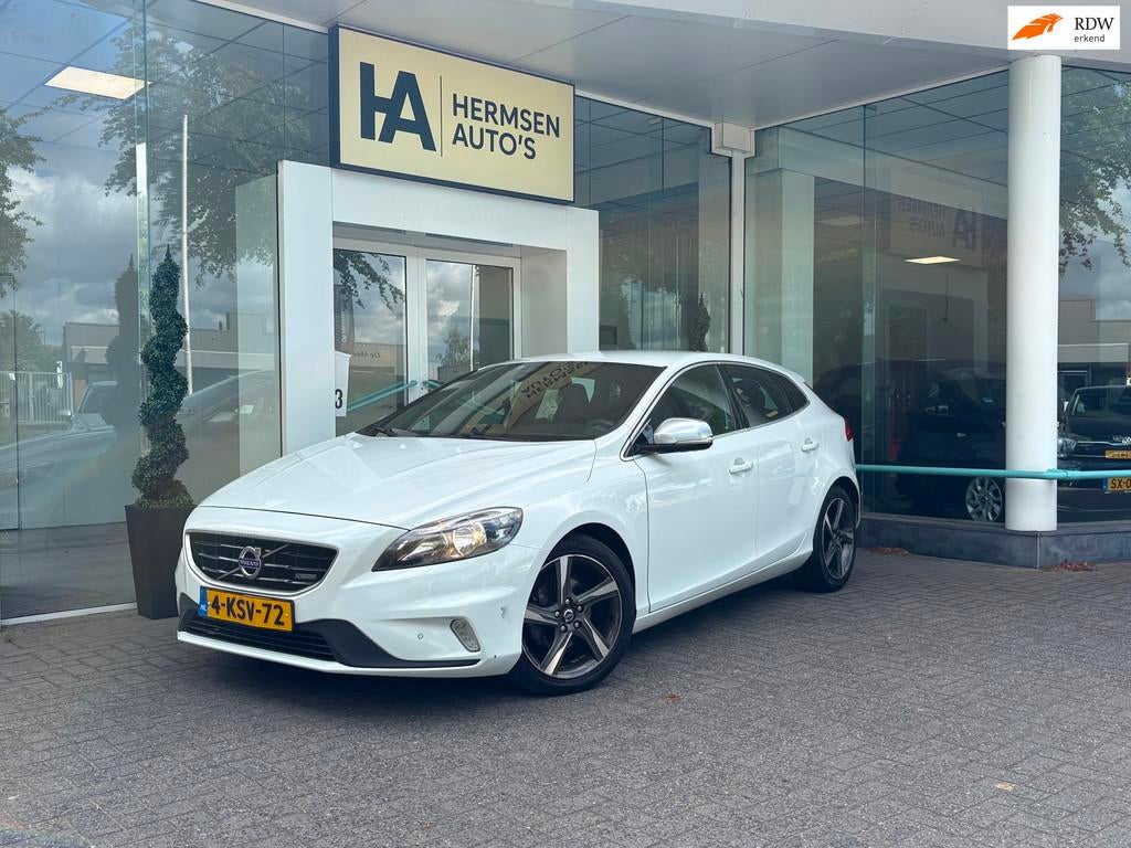Volvo V40 1.6 D2 R-Design|Motor&Gearbox good|Export|, Voorwielaandrijving, Euro 5, Gebruikt, Wit
