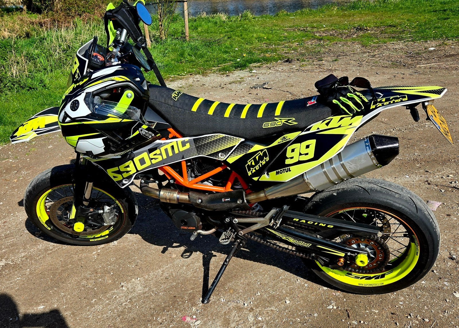 KTM 690 SMC R | Uniek | Veel PowerParts | Akra | DVR, Motoren, LED Verlichting, Occasion, Motorrijbewijs A, Particulier