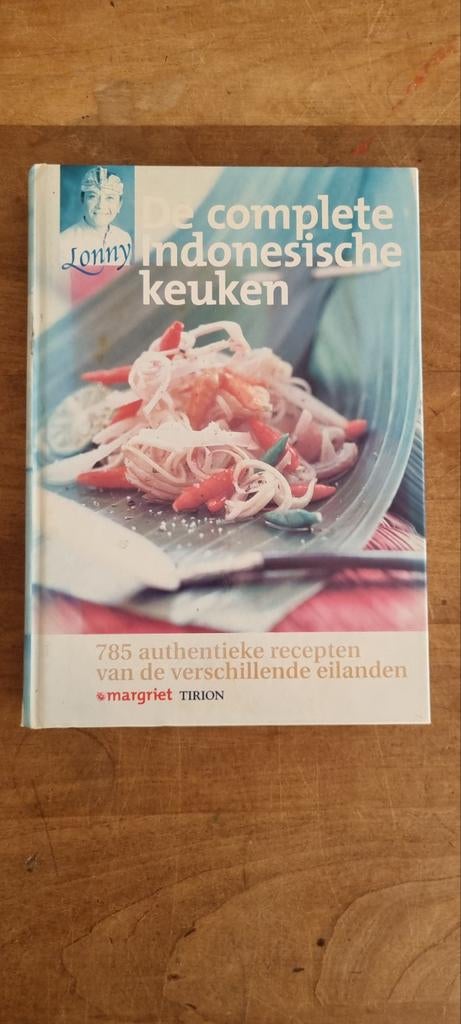 Lonny - De complete Indonesische keuken, Boeken, Ophalen of Verzenden, Lonny; L. Gerungan; B. Holthuis, Zo goed als nieuw