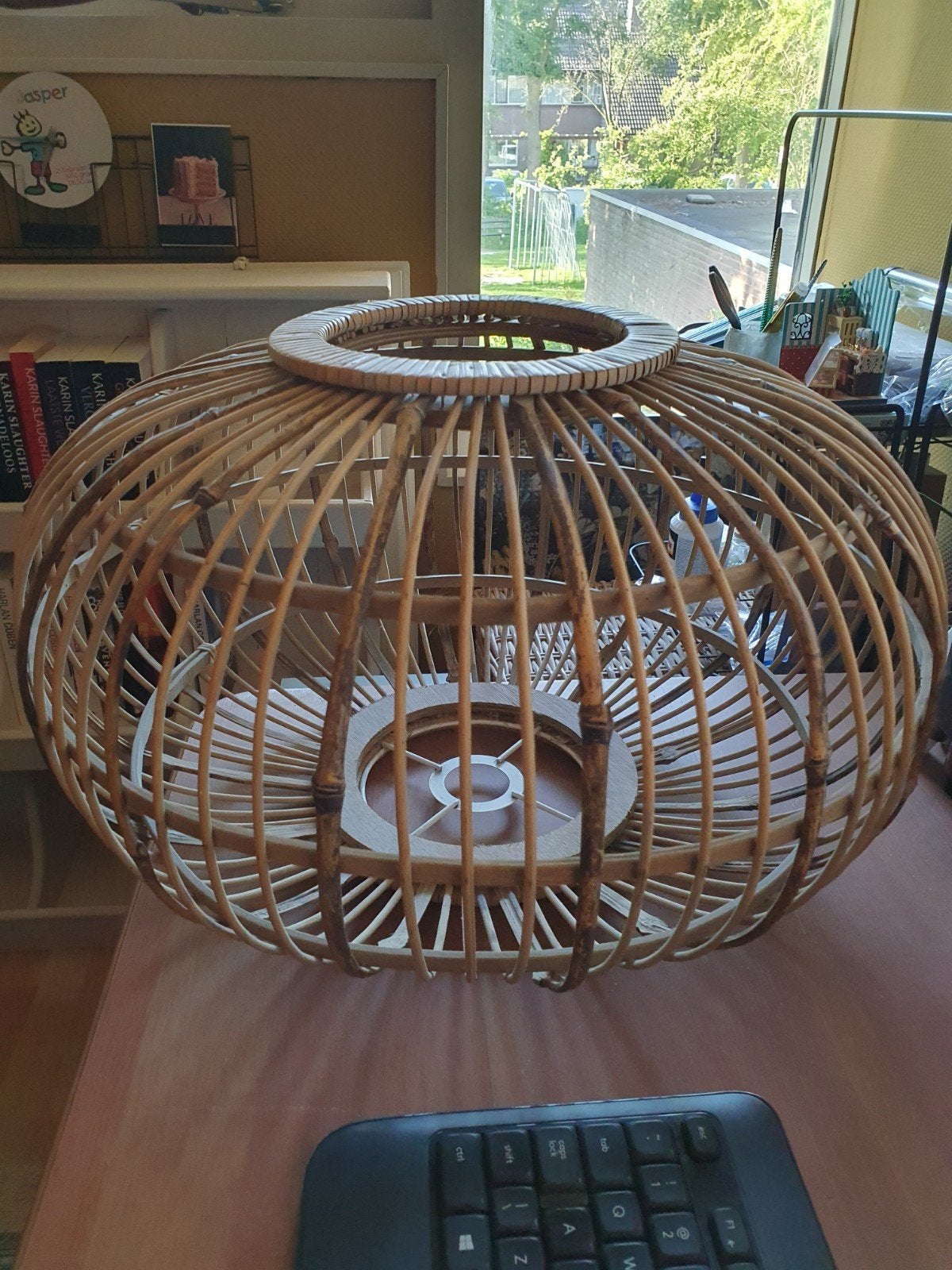 Rotan hanglamp, Huis en Inrichting, Lampen | Lampenkappen, Ophalen, Rond, Zo goed als nieuw, Bruin