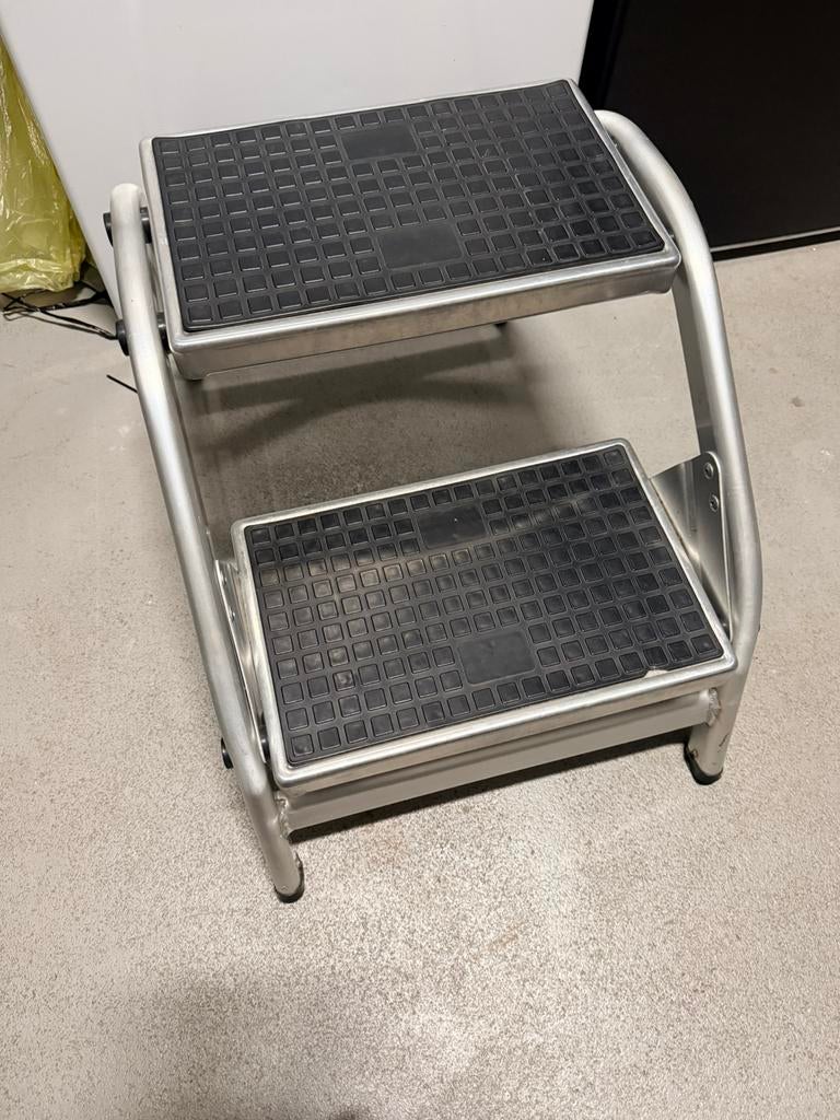 Aluminium  trapje 2 trede, Caravans en Kamperen, Caravan accessoires, Ophalen, Gebruikt