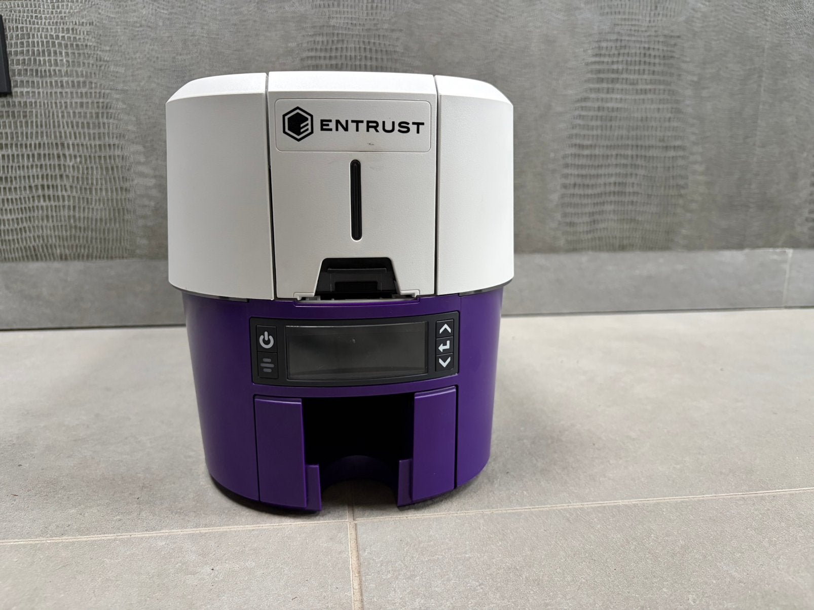 Entrust Sigma DS1 kaartprinter, Computers en Software, Ophalen of Verzenden, Zo goed als nieuw, Kleur printen