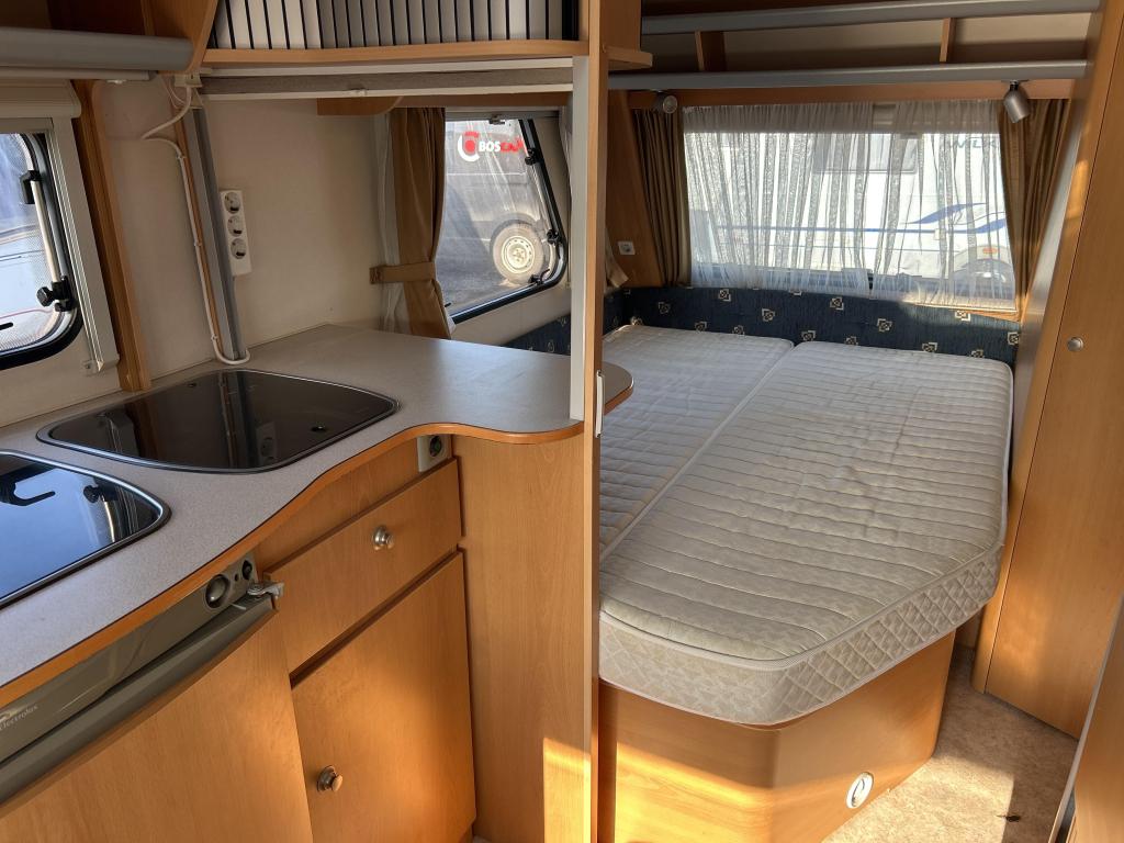 Kip Navigator 44 TDB VLOERVERWARMING, MOVER, Caravans en Kamperen, Standaardzit, Kip, A.G. Bellstraat 4 7903 AD Hoogeveen, Bedrijf