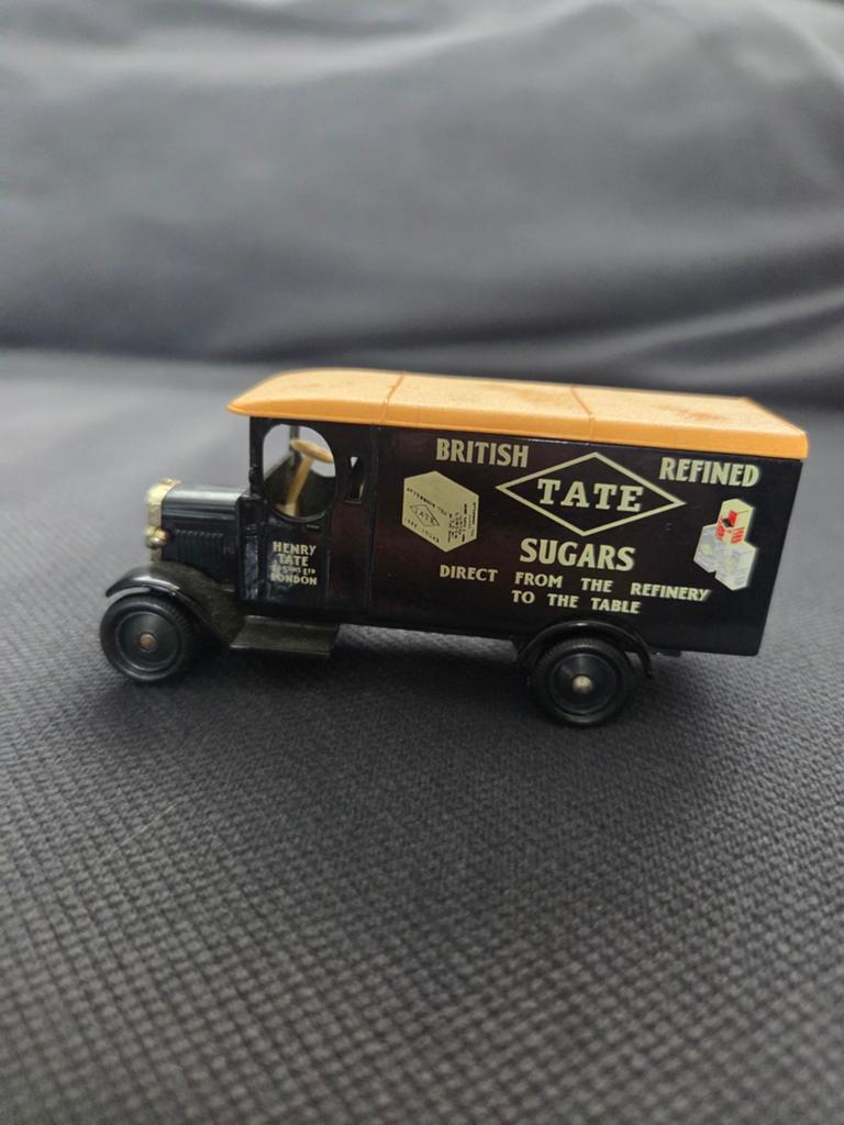 Lledo Days Gone 1931 Morris bestelwagen Tate Sugars, Ophalen of Verzenden, Gebruikt, Bus of Vrachtwagen, Overige merken
