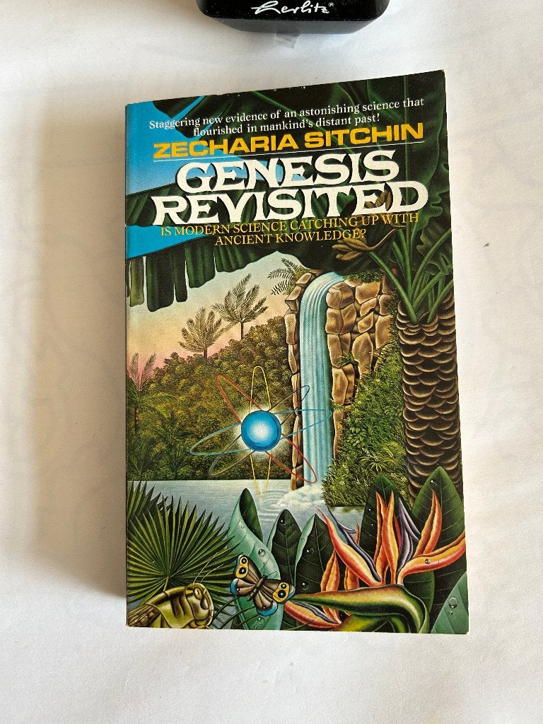 Genesis Revisited by Zacheria Sitchin, Ophalen of Verzenden, Zo goed als nieuw, Spiritualiteit algemeen, Overige typen