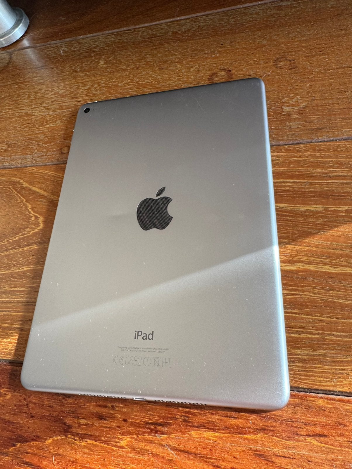 Foto 3 van Weinig gebruikte iPad