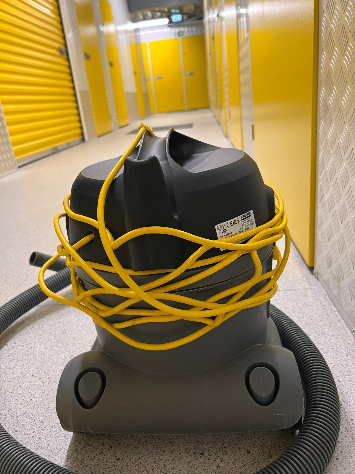 Kärcher T 10/1 Professionele Stofzuiger – Zeer Goede Staat, Witgoed en Apparatuur, Ophalen, Zo goed als nieuw, Stofzak, 1200 tot 1600 watt