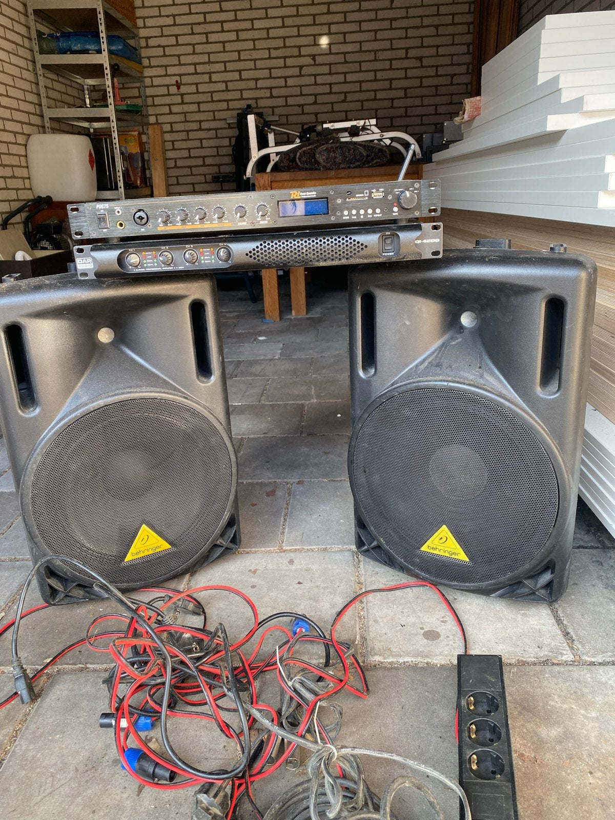 Complete PA-set met versterker, speakers en kabels, Ophalen, Gebruikt, 500 tot 1000 watt, P.A.
