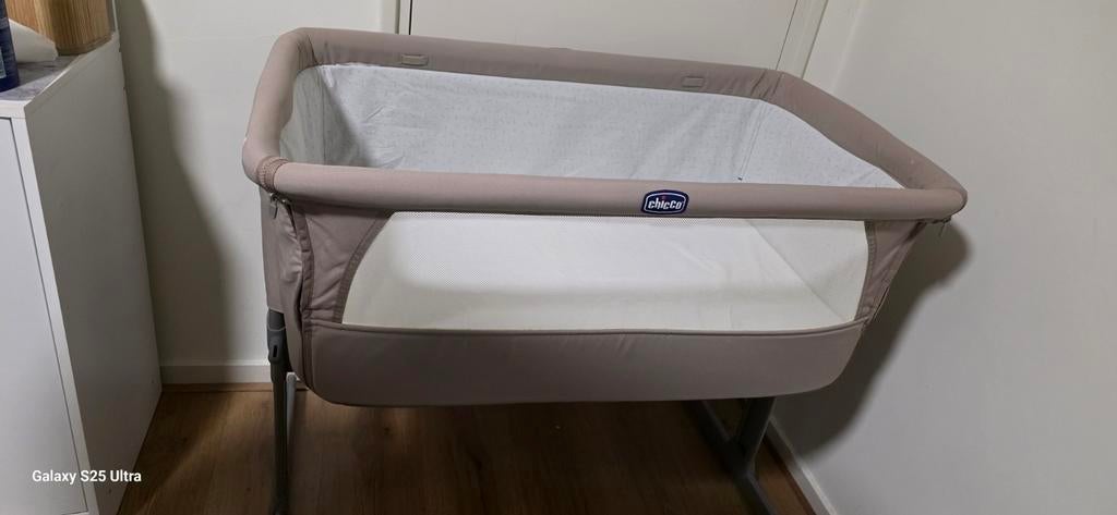 Chicco Next2Me Co-sleeper Bed - Zo goed als nieuw, Kinderen en Baby's, Ophalen, Zo goed als nieuw, Wieg