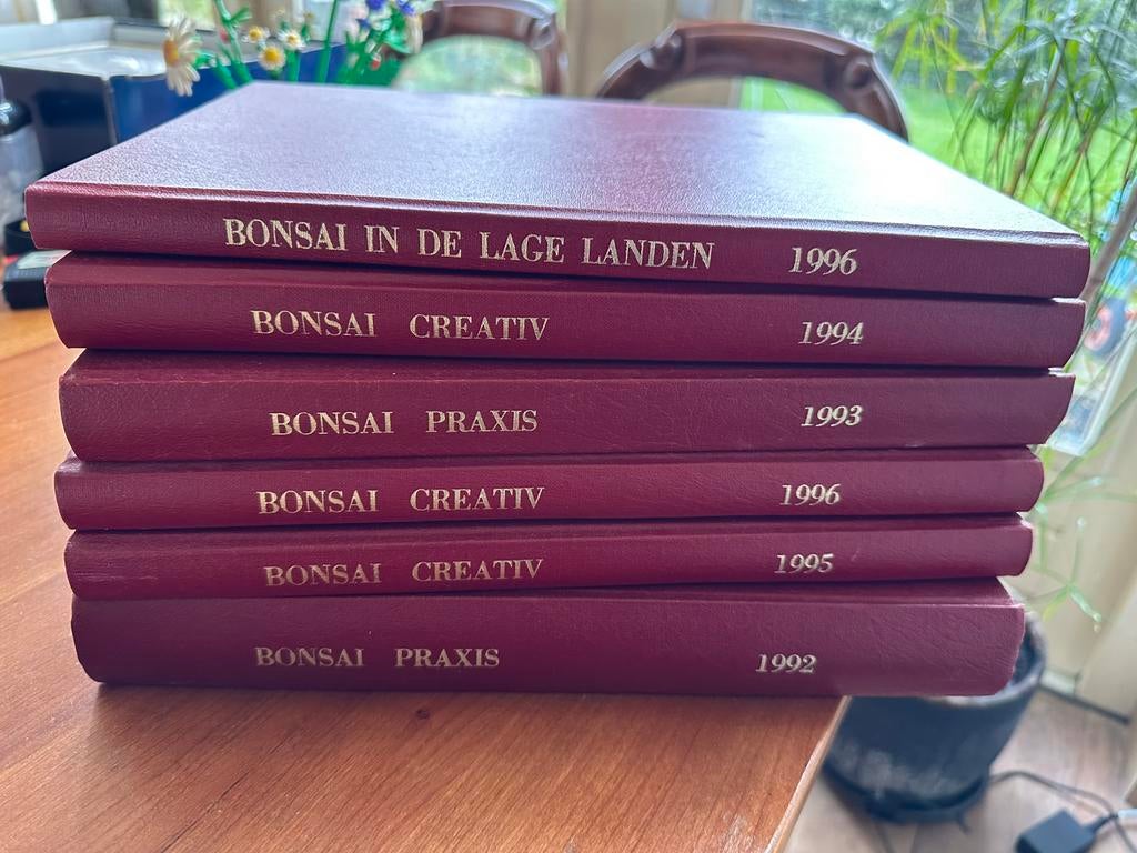 Zes ingebonden boeken met Bonsai tijdschriften, Boeken, Ophalen of Verzenden, Gelezen