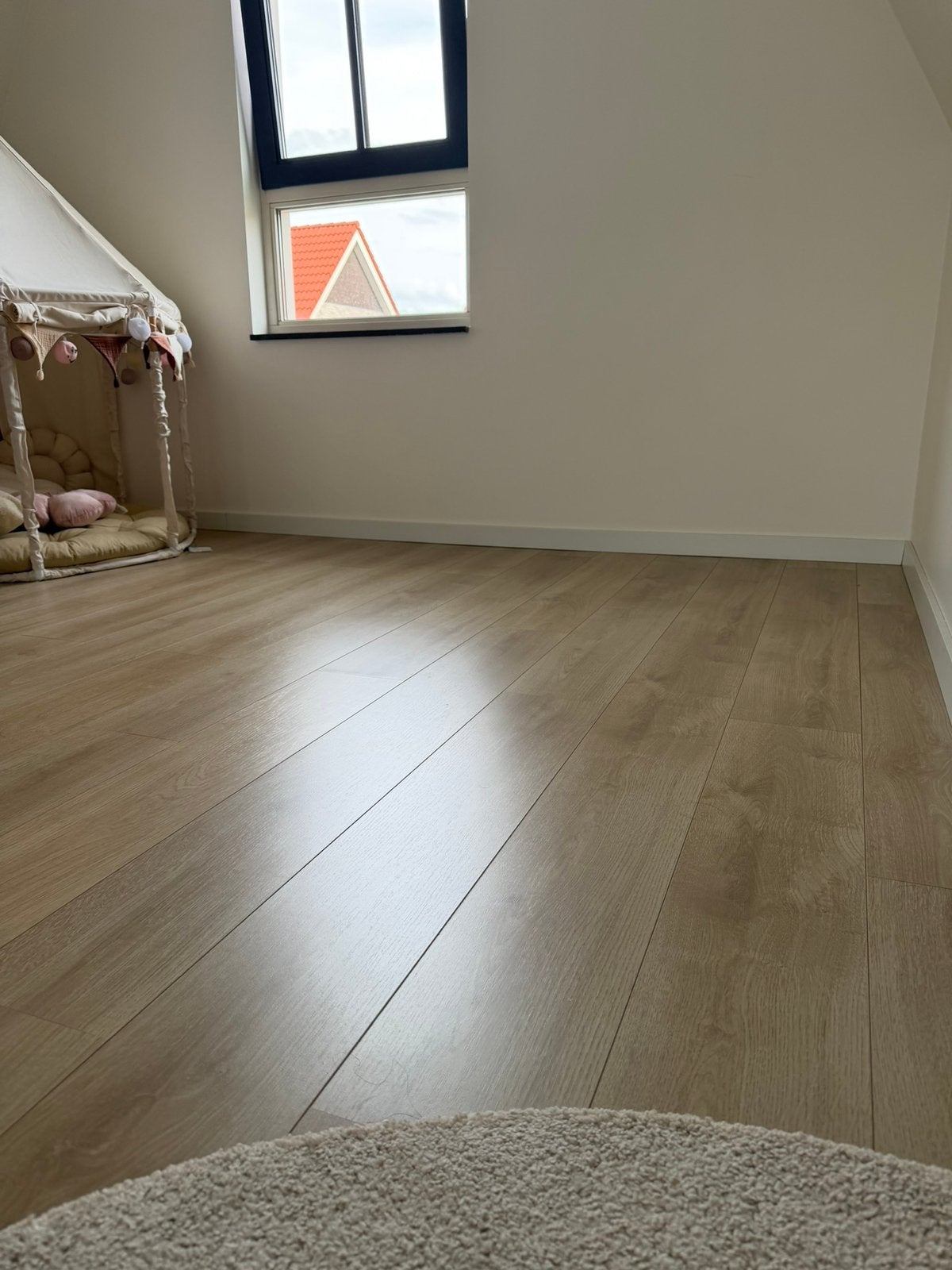 Laminaat inclusief ondervloer 30 m2, Ophalen, Zo goed als nieuw, 25 tot 50 m², Laminaat