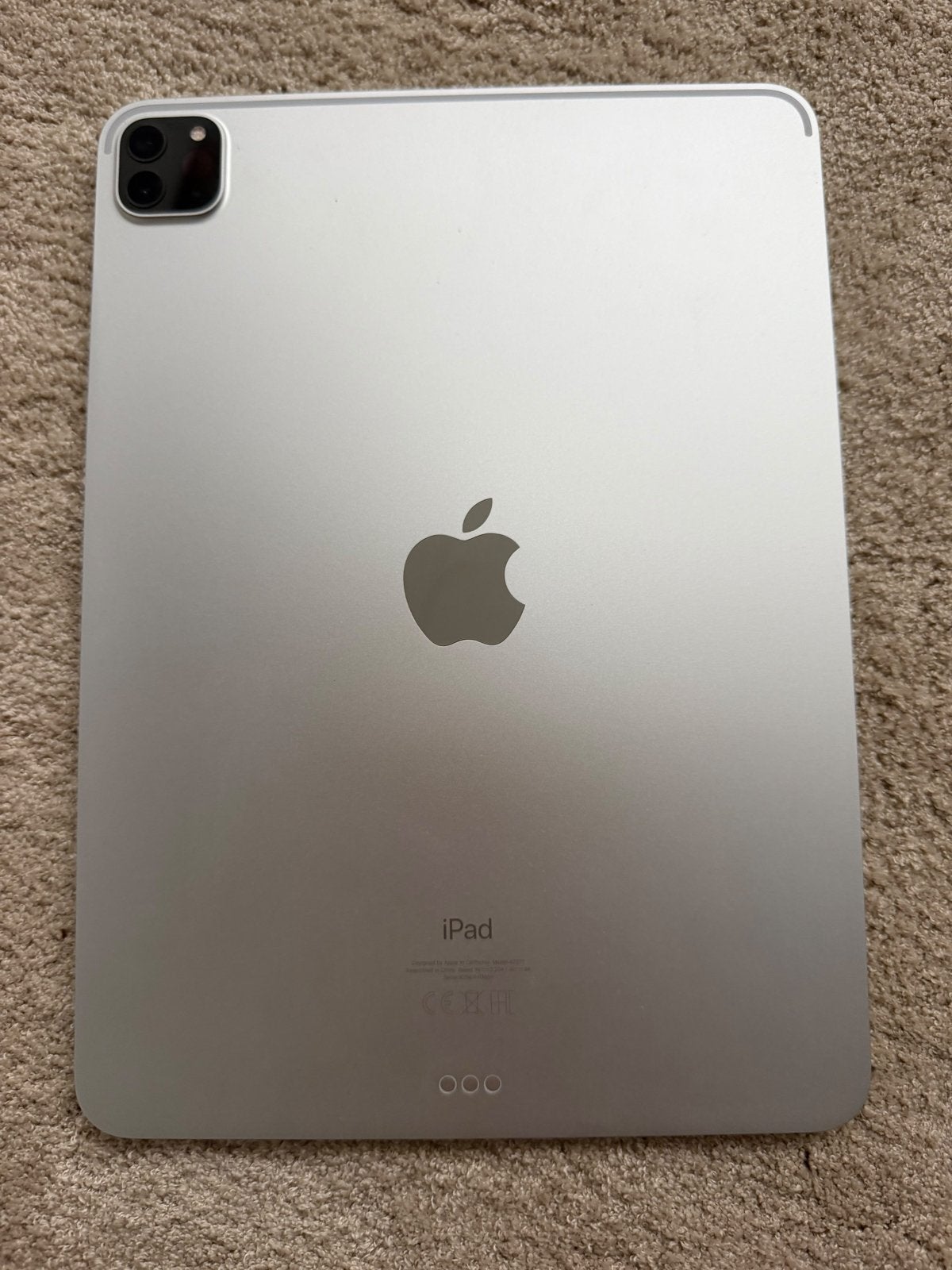 Foto 4 van Apple iPad Pro 11-inch (3e generatie) 128GB Wi-Fi Zilver