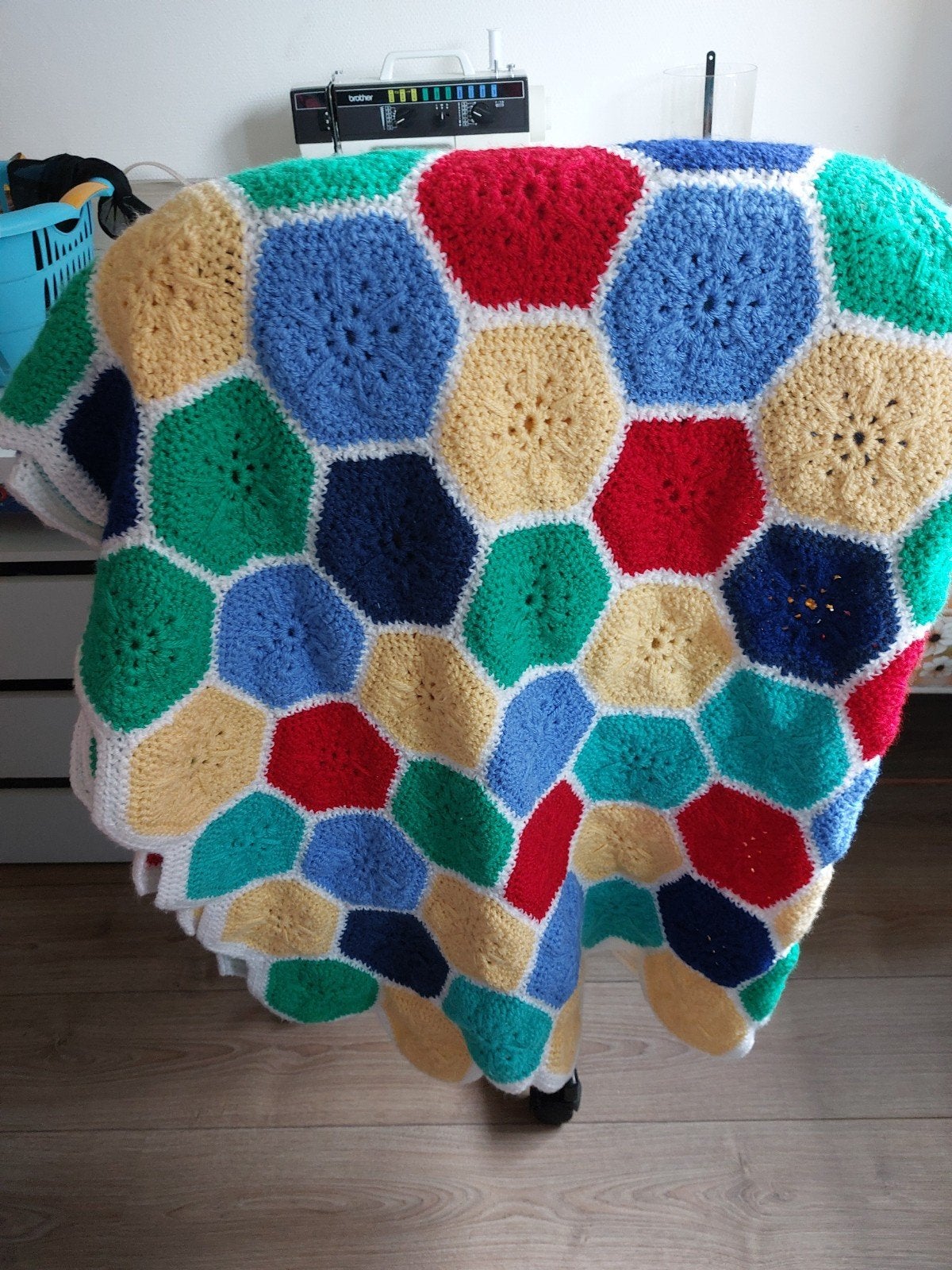 Prachtige Gehaakte Sprei - 150x180cm, Ophalen, Handgemaakt, kleurrijk, traditioneel gehaakt, 150 tot 200 cm, Zo goed als nieuw
