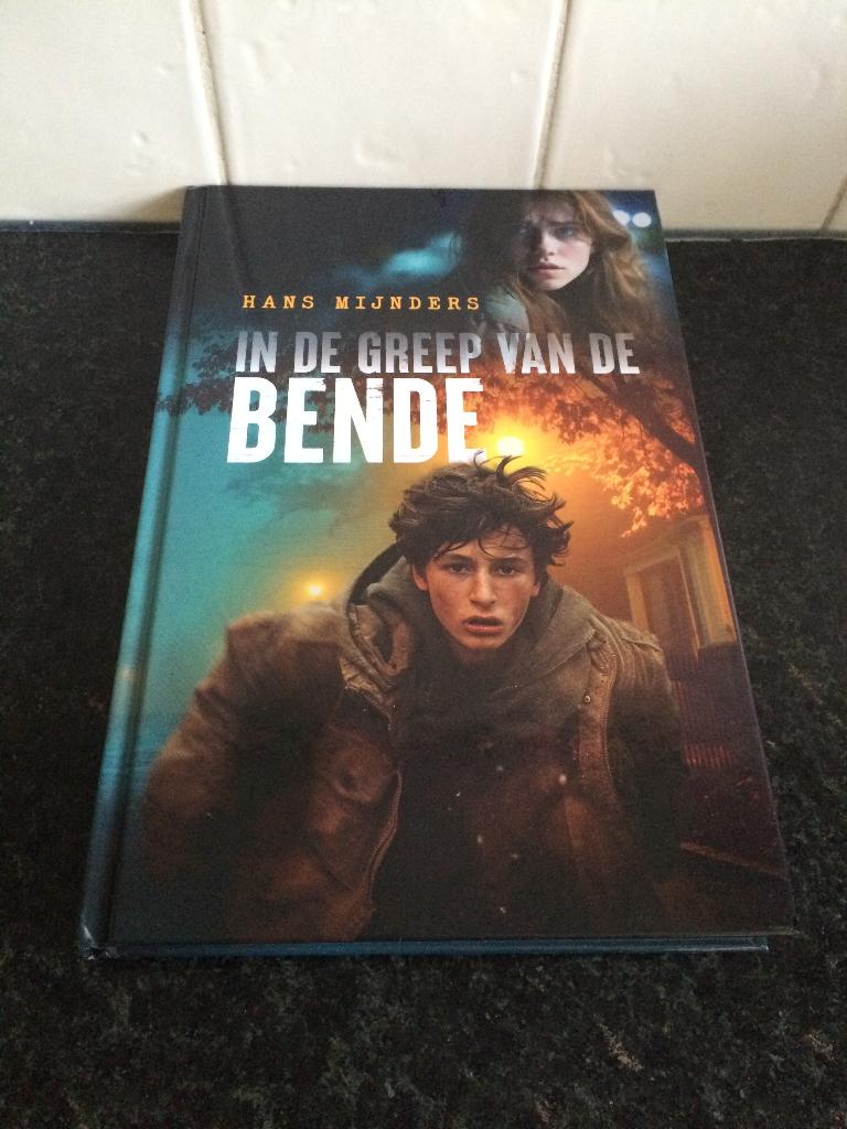 Hans Mijnders In de greep van de bende - ZGAN, Hans Mijnders, Non-fictie, Ophalen of Verzenden, Zo goed als nieuw