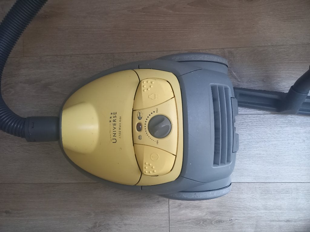 Stofzuiger, Gebruikt, Philips, 2000 watt of meer, Steelstofzuiger