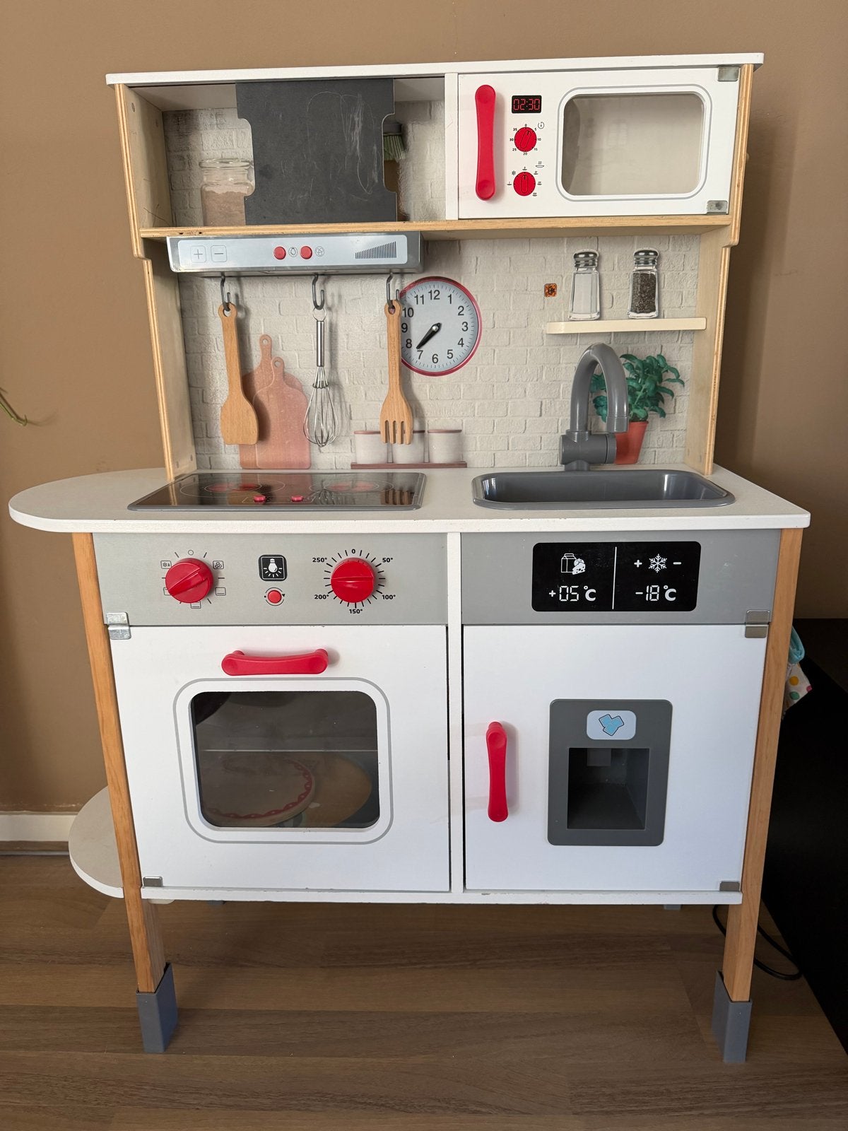 Houten kinderkeuken met accessoires, Ophalen, Zo goed als nieuw, Jongen of Meisje