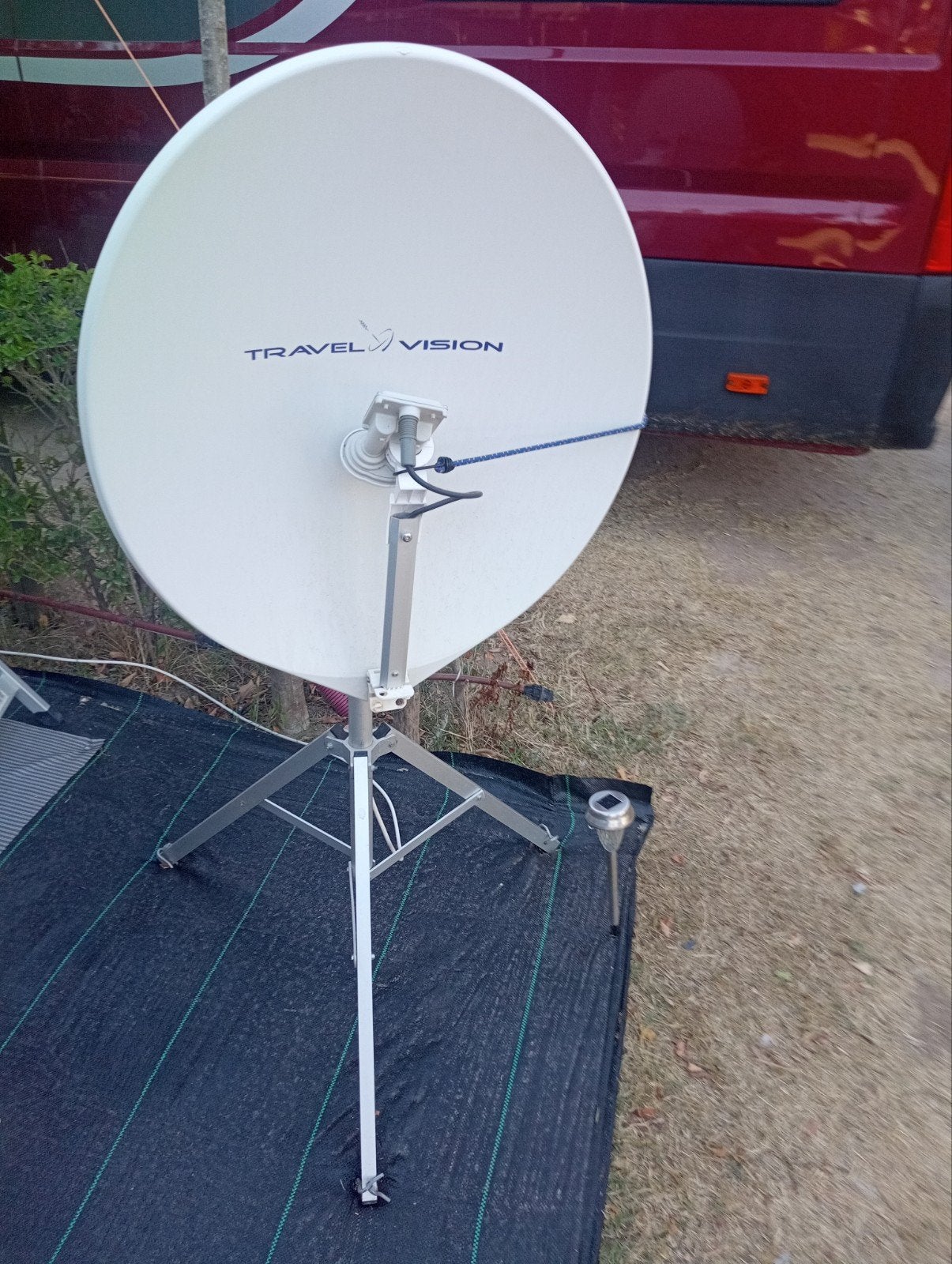 automatische schotel en tv en kanels, Caravans en Kamperen, Ophalen, Zo goed als nieuw