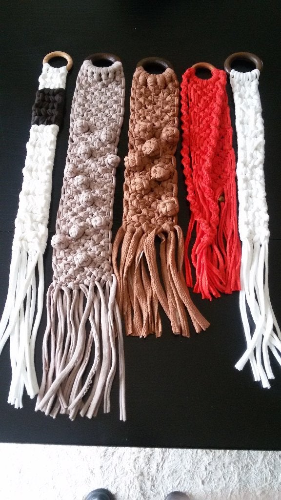 Verschillende kleuren en maten macrame wanddecoraties, Ophalen of Verzenden, Nieuw, Breien en Haken
