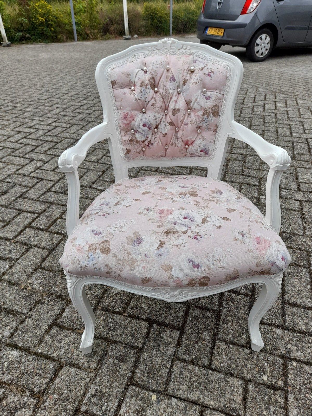 Mooie brocante fauteuil geheel opnieuw gestoffeerd, Ophalen, Zo goed als nieuw, 75 tot 100 cm