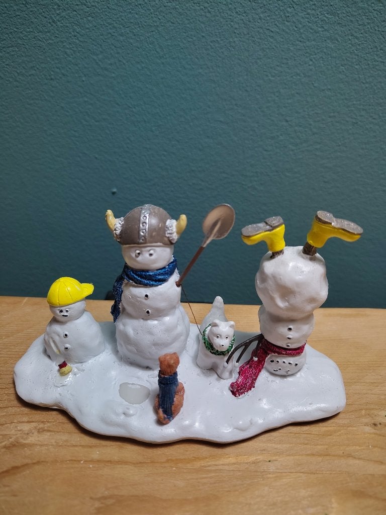 Lemax New Friends To Play With #53231 - Vail Village, Ophalen of Verzenden, Gebruikt