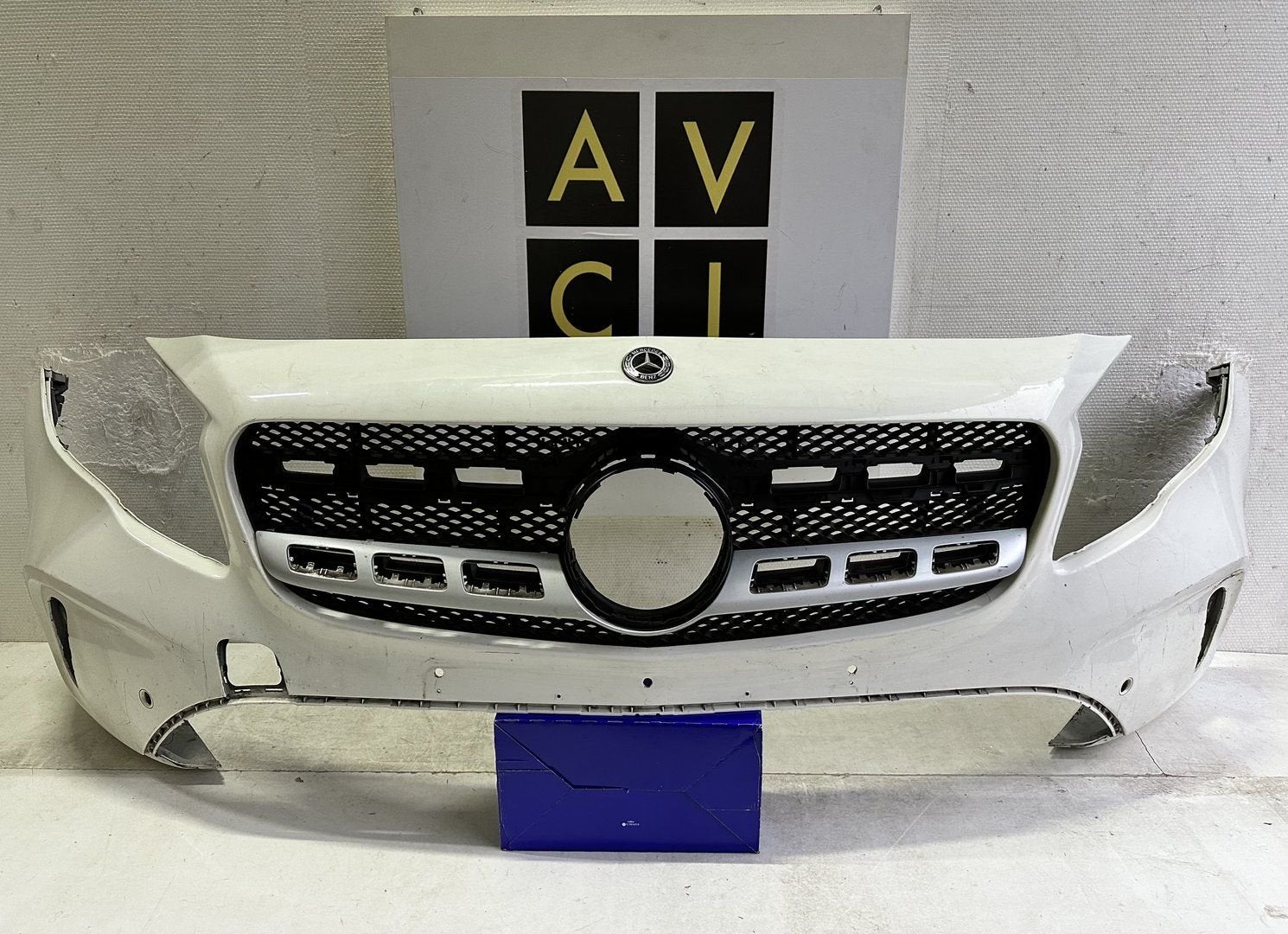 Mercedes Gla W156 facelift voorbumper bumper A1568854100, Gebruikt, -, Voor, Ophalen of Verzenden