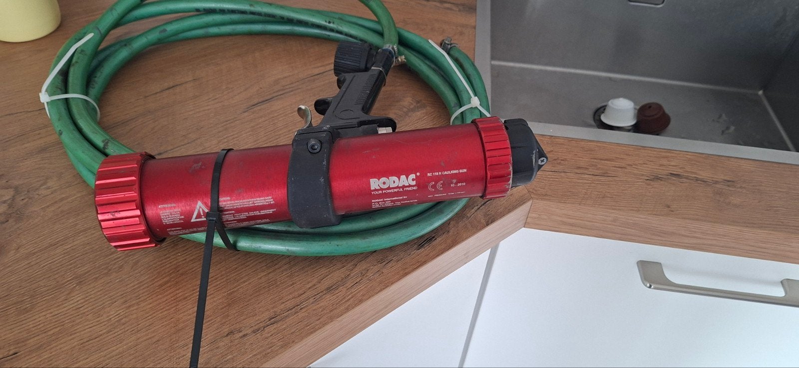 Rodac RC 118 N Kitspuit op luchtdruk - Caulk Gun, Ophalen of Verzenden, Gebruikt, Kitspuit, Overige merken