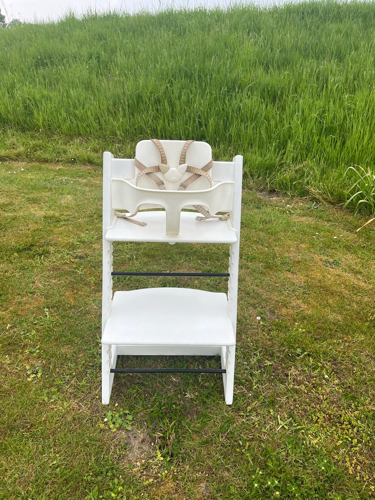 Stokke Tripp Trapp kinderstoel met babyset en tuigje, Ophalen, Gebruikt, Meegroeistoel, Gordel(s)