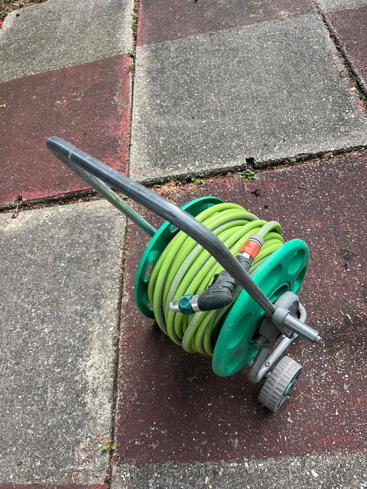 Hozelock haspel met 40 meter slang, Ophalen