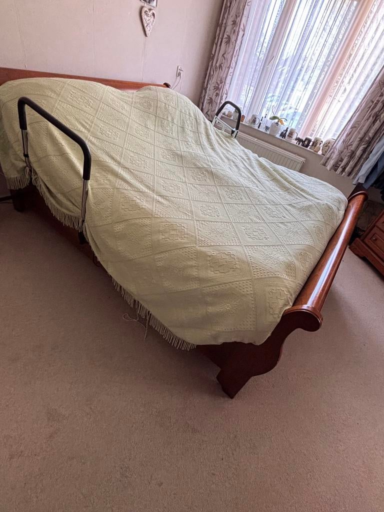 2 pers bed mahonie, 2,00 m x 1,60 m, incl. 2 elektr. bodems, Ophalen, Verstelbaar, Klassiek, Tweepersoons