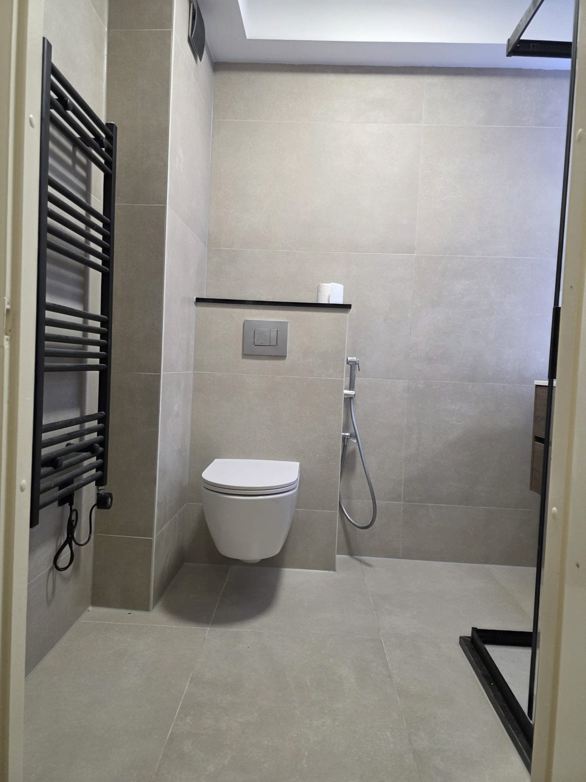 Badkamer renovatie - Badkamer specialist, Garantie, Verbouw of Aanbouw