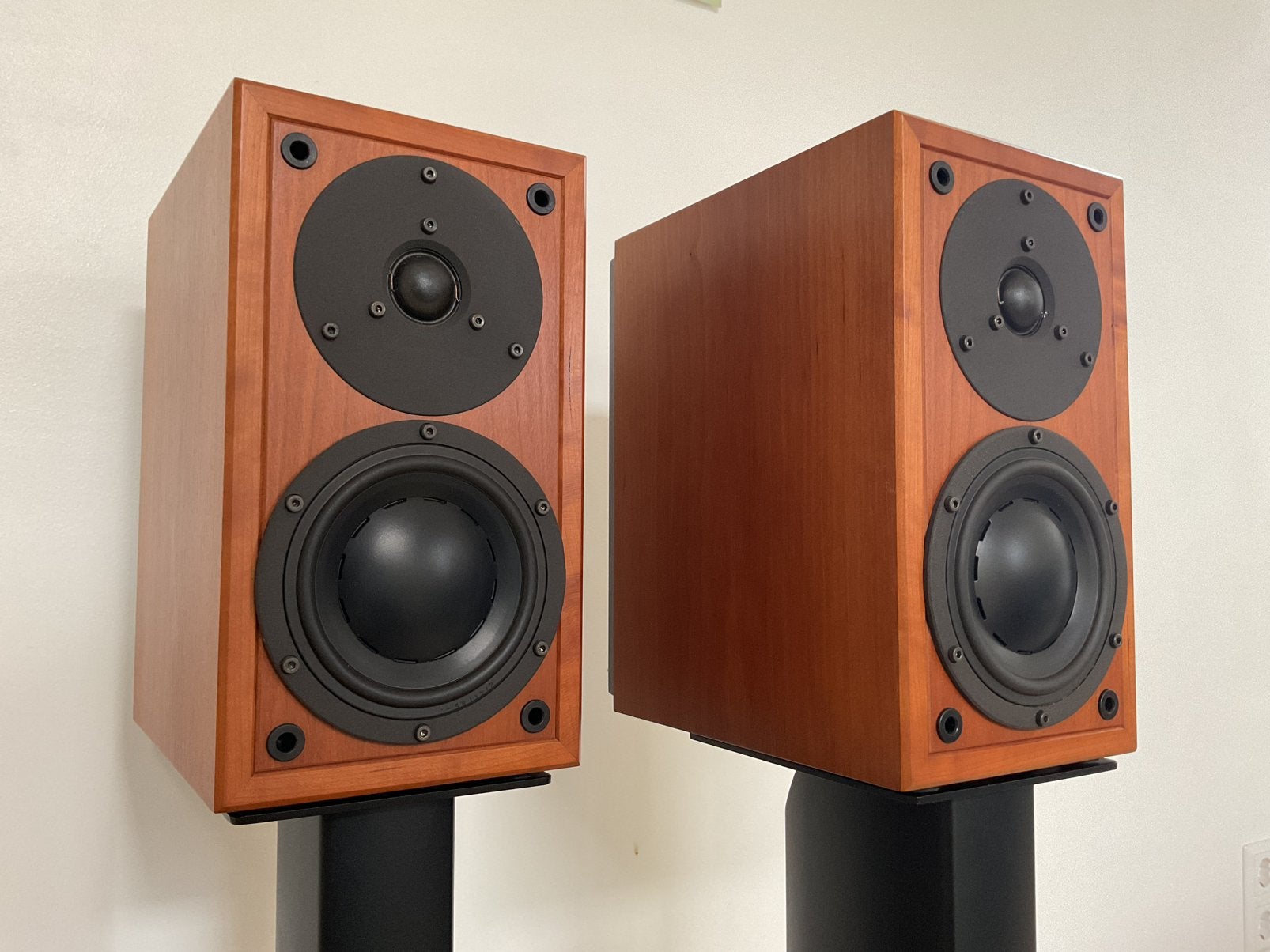 Dynaudio Micron paar in kersen met ovp, Gebruikt, Overveld 7, 3848 BT Harderwijk, Nb, Dynaudio BeNeLux B.V.