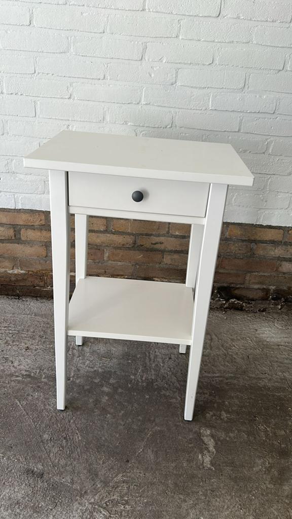 Ikea hemnes nachtkastjes 2 stuks, Ophalen, Gebruikt, 55 tot 70 cm, 45 tot 65 cm