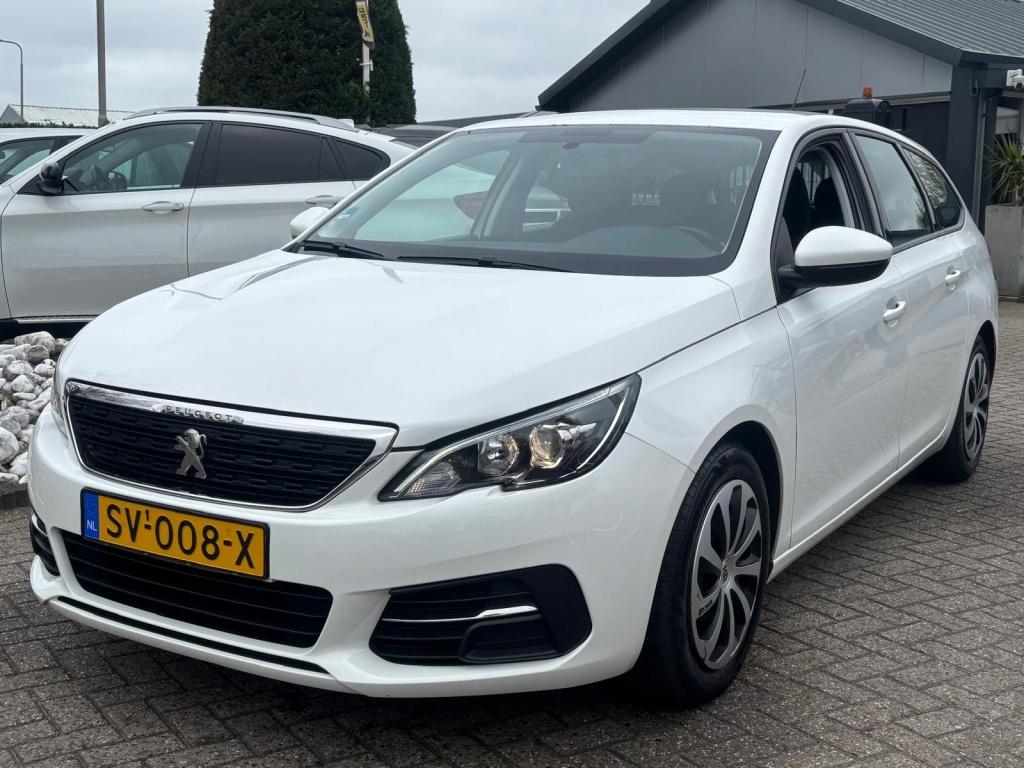 Peugeot 308 SW 1.6 HDI 2018 Wit Trekhaak Facelift (bj 2018), Auto's, Voorwielaandrijving, Gebruikt, 4 cilinders, Wit