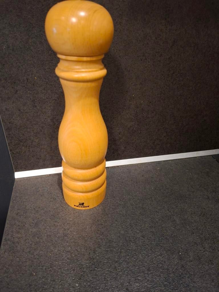 PEUGEOT zoutmolen 22 cm hoog., Ophalen of Verzenden