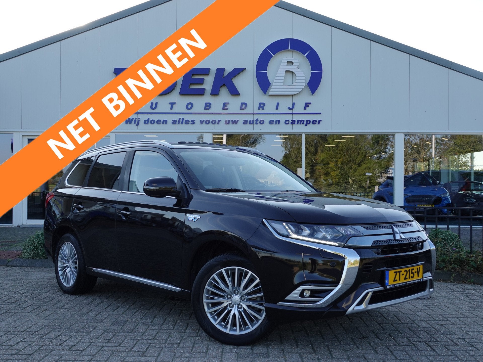 Mitsubishi Outlander 2.4 PHEV Intense+ H-LEER | SCHUIFDAK |, Auto's, Automaat, Euro 6, 4 cilinders, Bedrijf